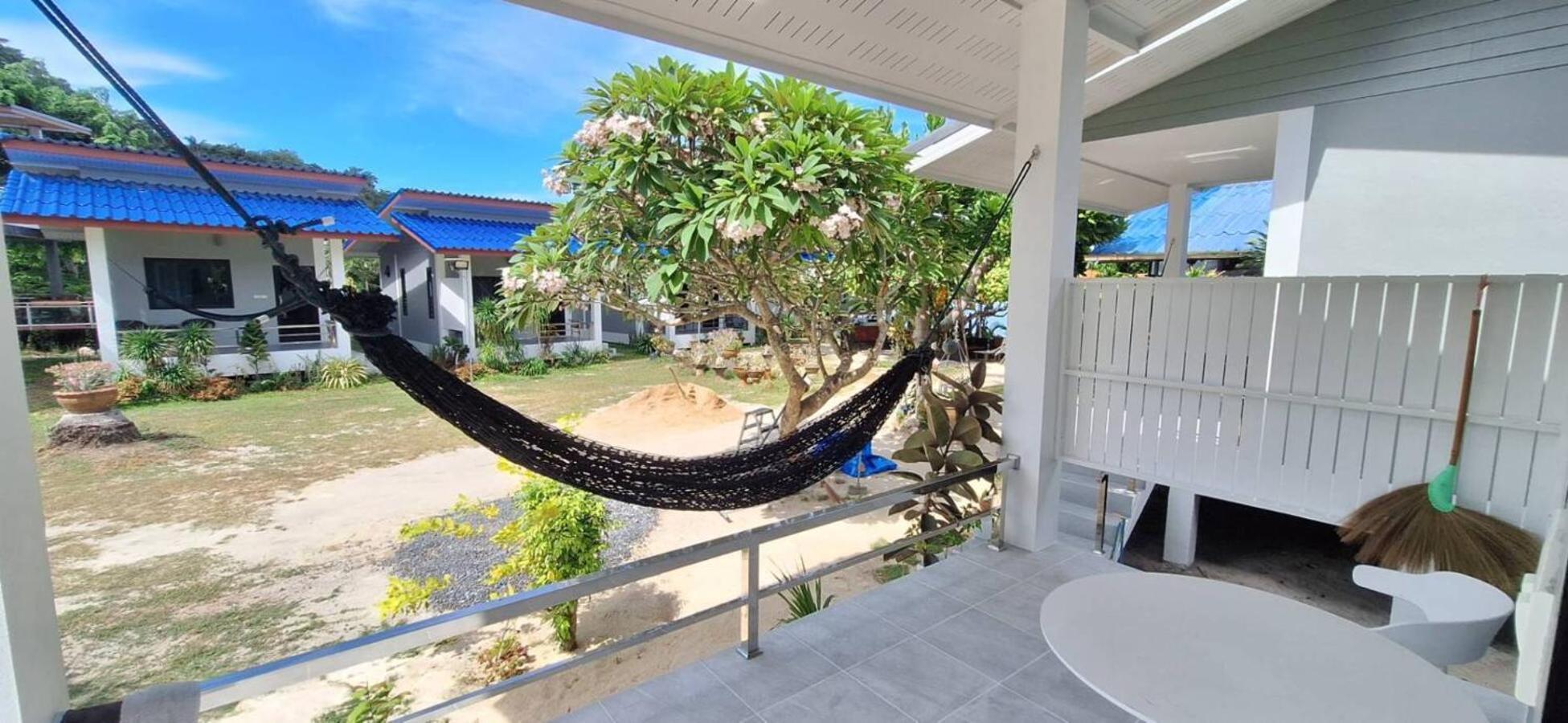 Ibiza Beach Resort Haad Yao Exterior photo